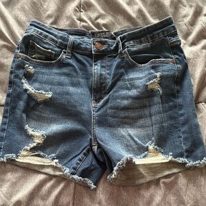 Judy Blue Women's Distressed Denim Shorts - size large